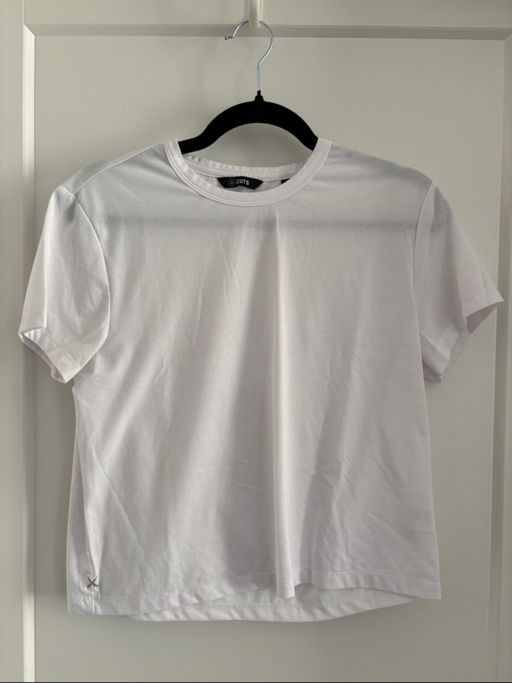 Cuts Clothing Classic White Crew Neck T-Shirt